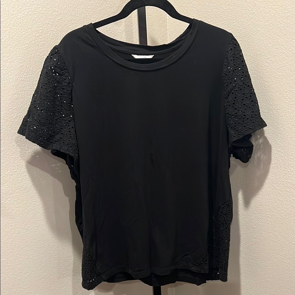 Time and Tru Black Short Sleeve T-Shirt